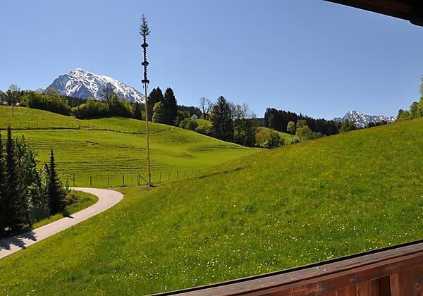 Alpenpanorama auf der Hinterseite von der Pension
