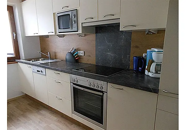 Die Küche vom Appartement 4 in der Pension Obladis