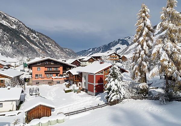 Zimmer 6 mit Balkon