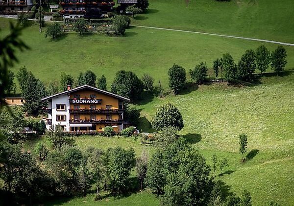 Pension_Südhang_Bad_Kleinkirchheim_Sommeransicht
