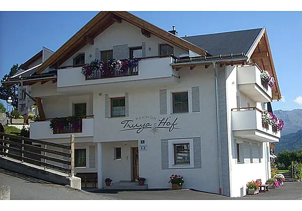 Außenansicht der Pension Truya-Hof in Fiss