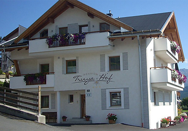 Außenansicht der Pension Truya-Hof in Fiss