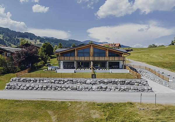 aussenansicht-platzhirsch-muderbolz-by-isenhoff-7