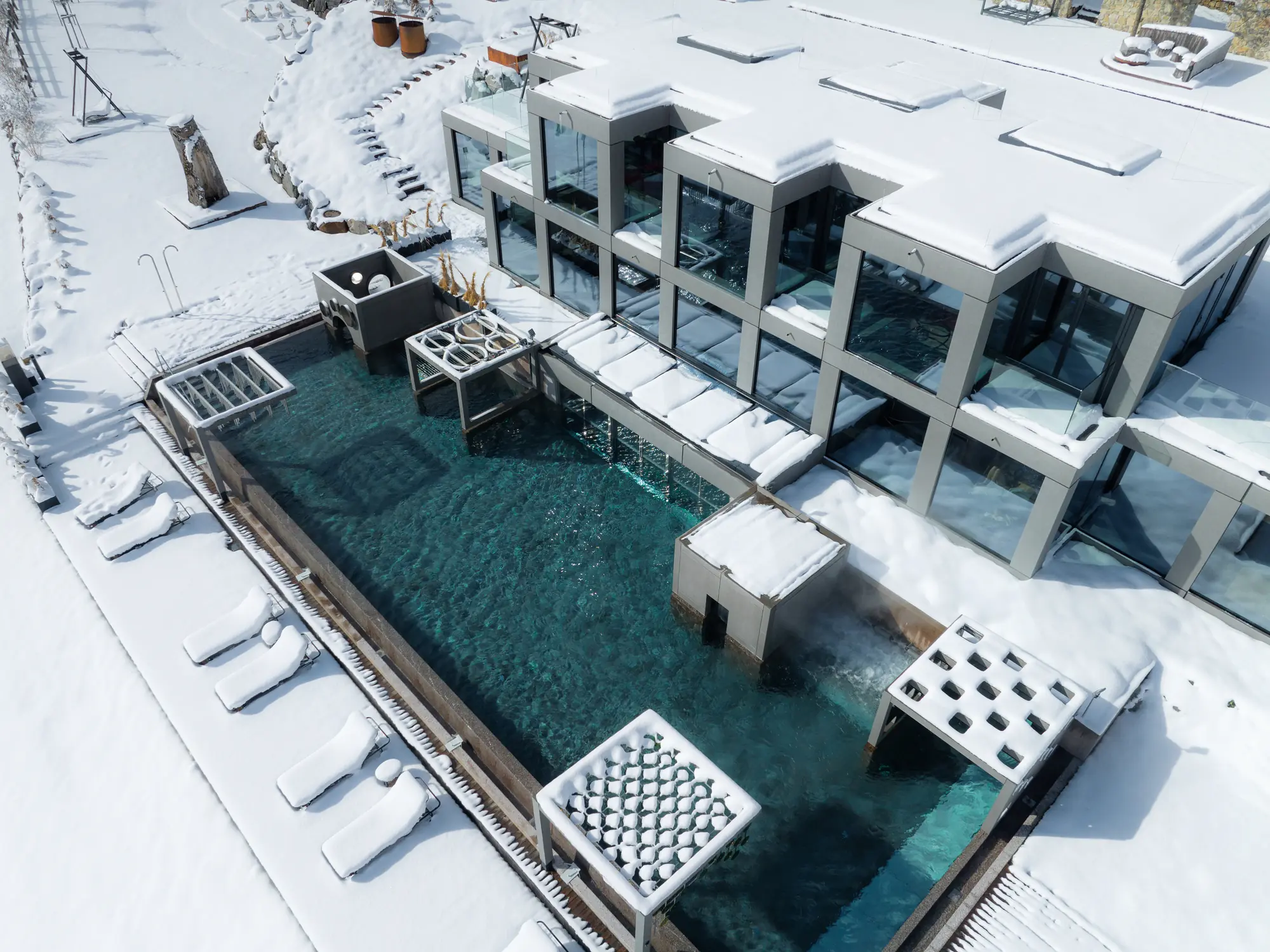Pool_Escape_Winterjpg.jpg