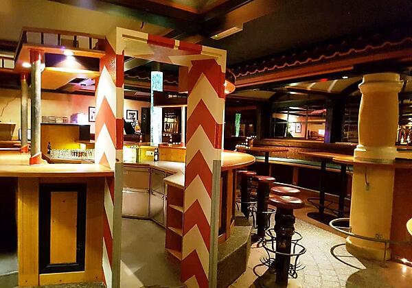 Bar Postkastl