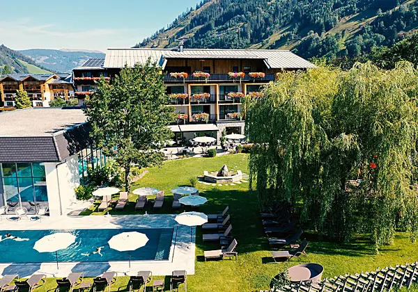 Rauriserhof Sommer Südansicht
