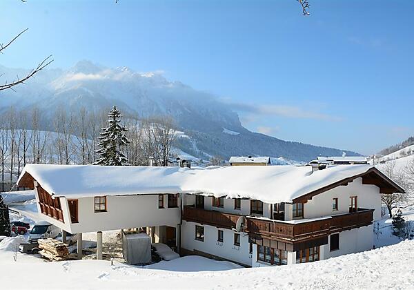 Rauwieslhof in Walchsee mit Zahmer Kaiser