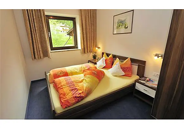 Das Schlafzimmer von einem Appartement im Haus Peder