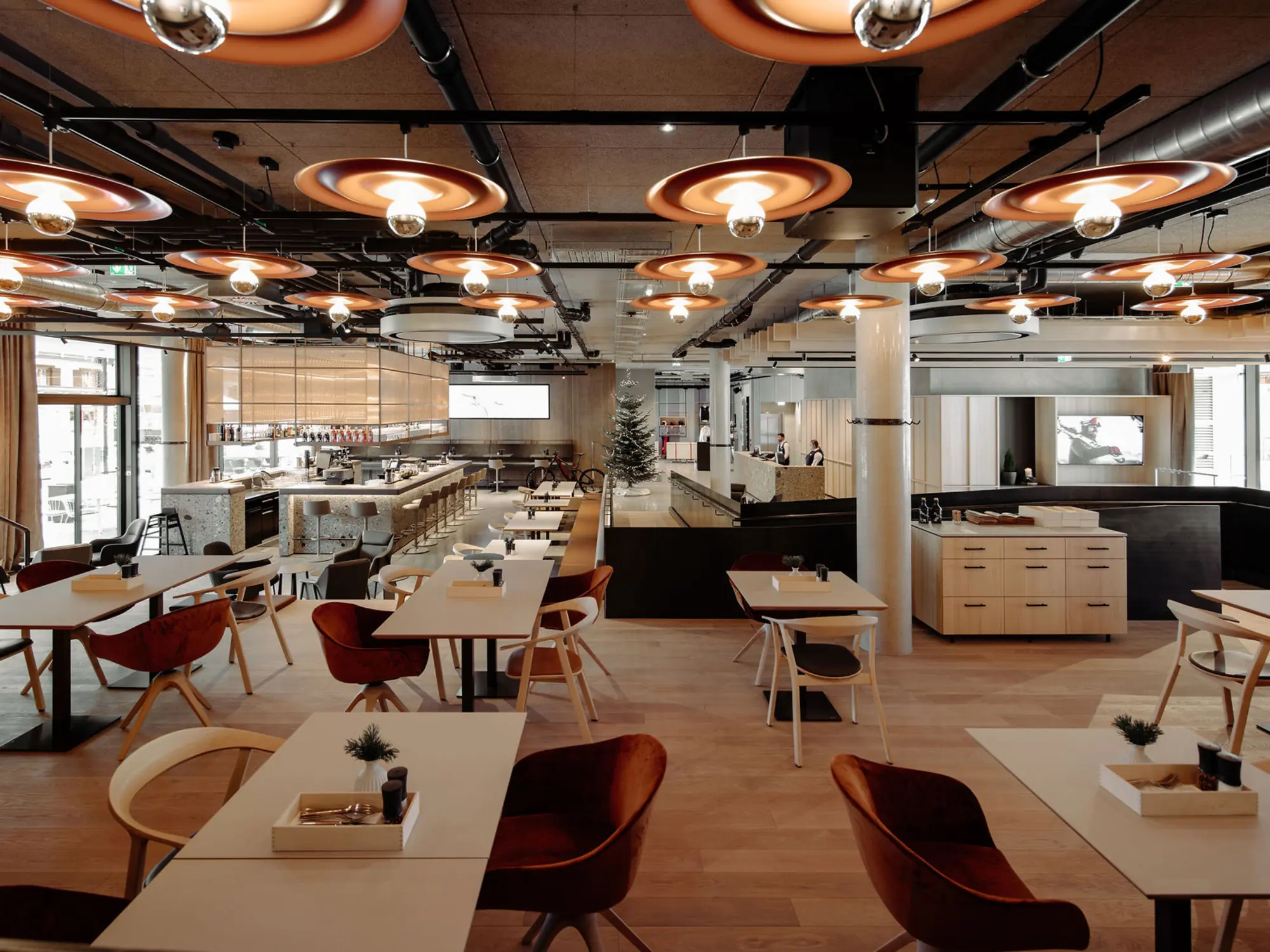 Restaurant "Bistro" & Handle Bar