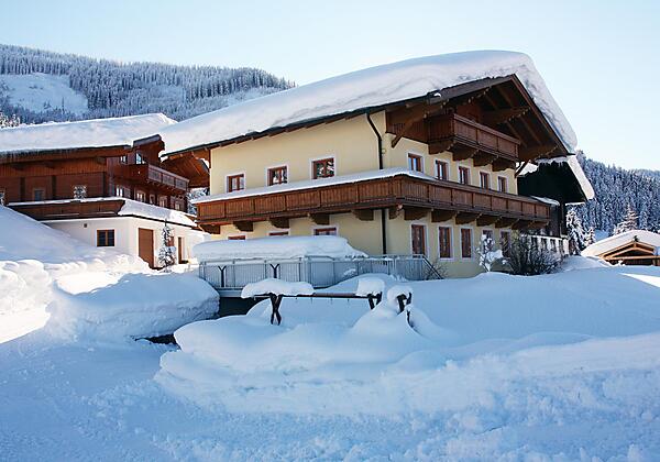 Urlaub am Bauernhof in herrlicher Winterwelt