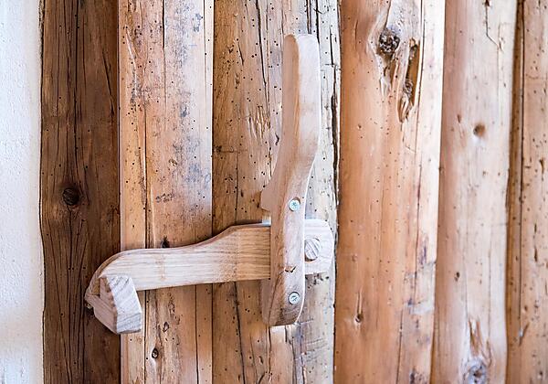 Zirbenchalet_Alpbach_Rosenhof_Altholz