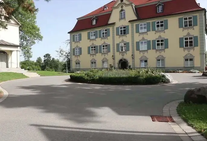 Schloss Neutrauchburg