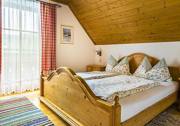 Appartment Almrose - Schlafzimmer mit Südbalkon