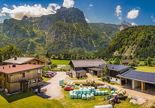 20230614_SchoerghofAussenDrohne_027-Pano_klein