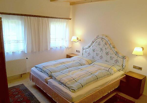 1großes DZ mit Doppelbett, Sat-TV m.Radio