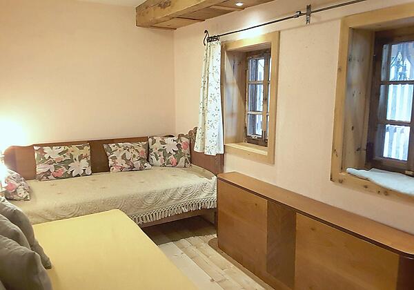 1Schlafzimmer m.2 getrennten Betten,Sat-TV/Radio