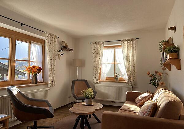 Wohnzimmer mit Sitzgruppe