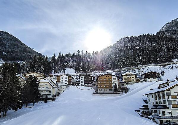 AUSSENANSICHT_5151-2