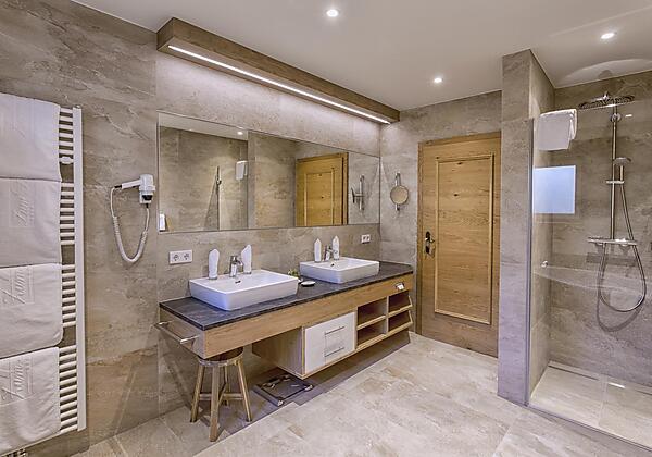 Zimmer - Wohnstudio Bad