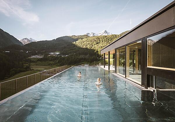 Infinity Pool am Dach 165qm, 21 Meter lang