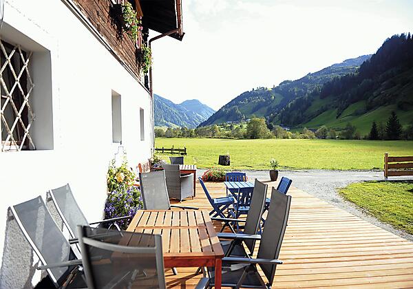 Terrasse Blick in die Bergwelt