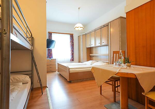 MBZ gartenseitig - Kopie -1020x680