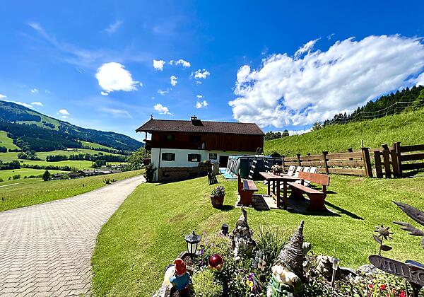 E3607F7D-2E13-41BC-9F93-4AB3CDBC04BB