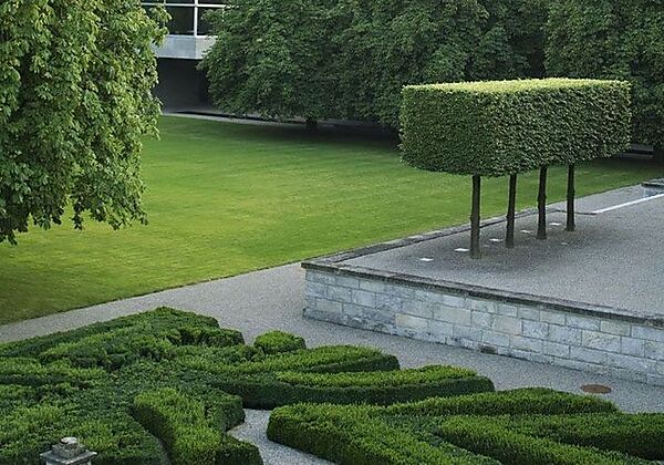 SWISS RE CENTRE FOR GLOBAL DIALOGUE