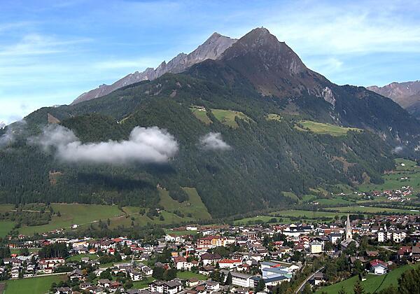 Blick über Matrei (links im Bild Kircherhof)