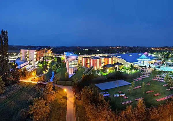 Therme Laa Hotel & Silent Spa