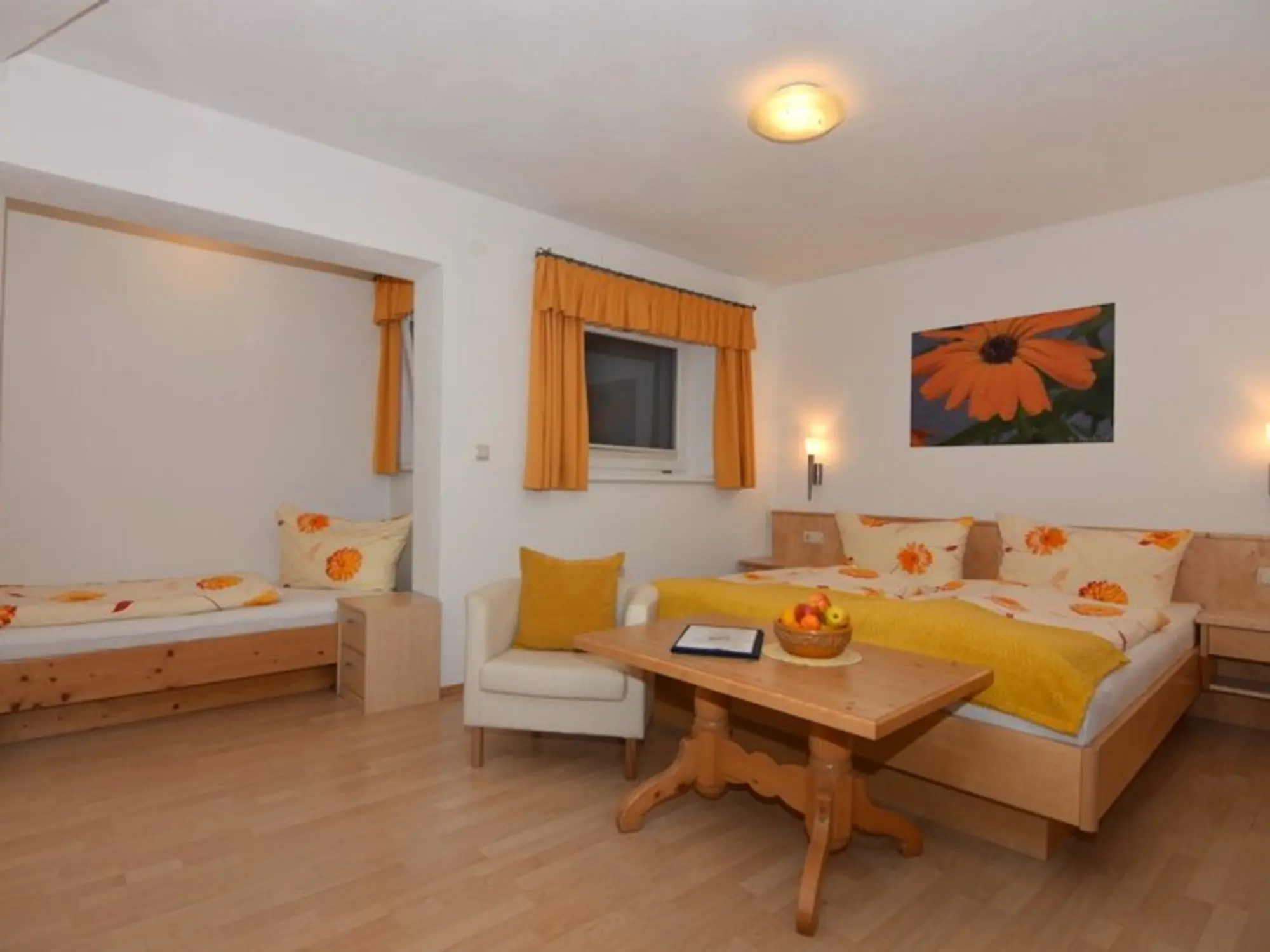 TOP 2*  Dreibettzimmer