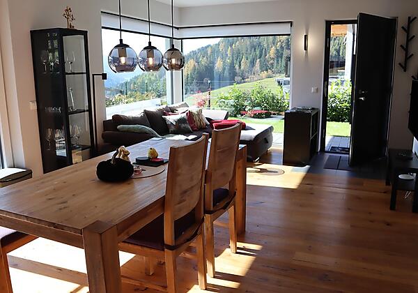 Wohnraumausblick Panoramareich