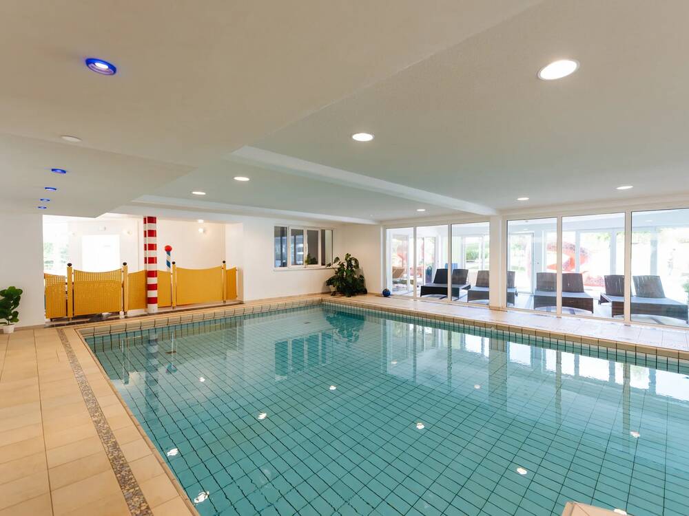 indoor-pool-laengejpg.jpg