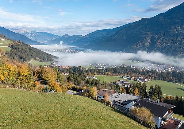 Vans_place_Aeussere_Embergstrasse_16_Kaltenbach_Te