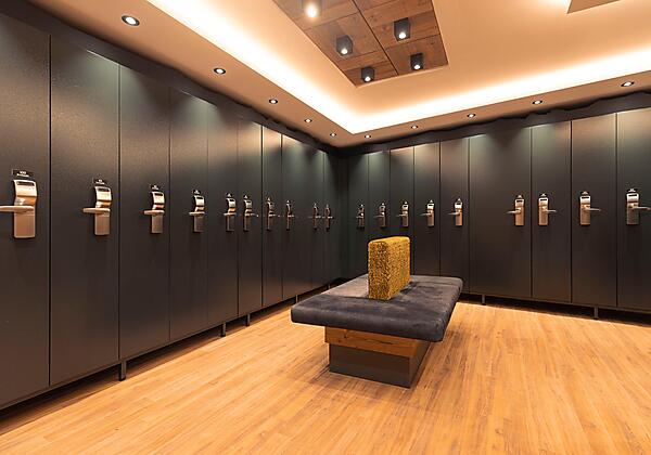 Hotel_Victoria_Rezeption_Skikeller_Zimmer__11