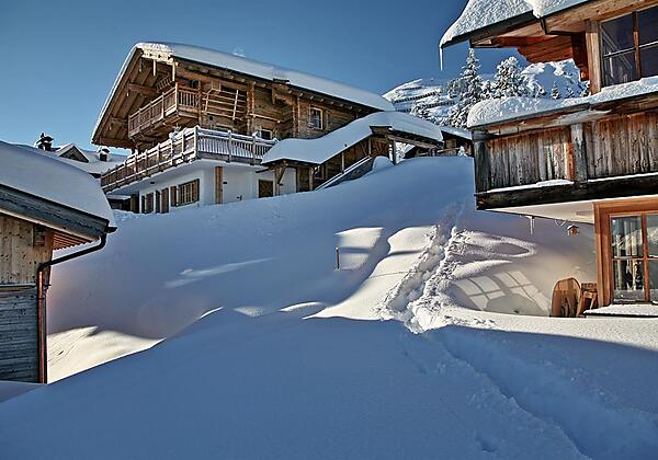 vom Appartement direkt auf die Piste!
