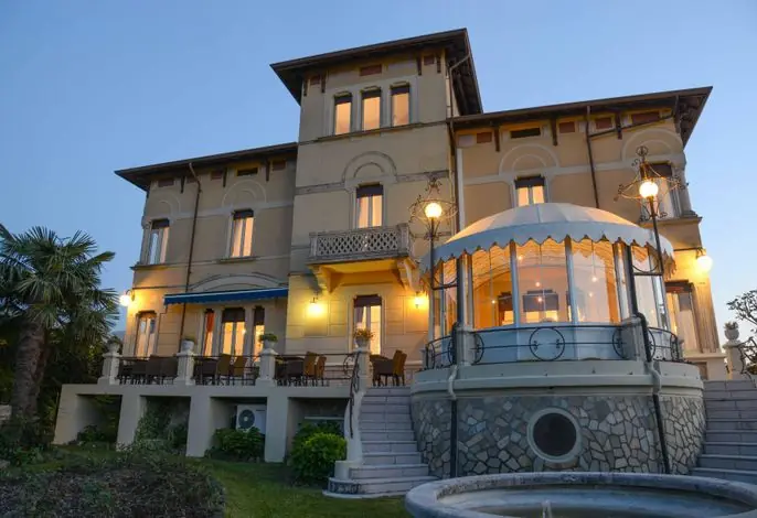 Villa Maria