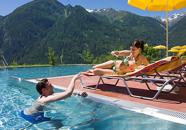 Vivea Hotel Umhausen - Außenpool