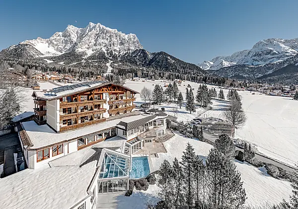 Alpenhof-Ehrwald_Hotel-Winter01jpg.jpg