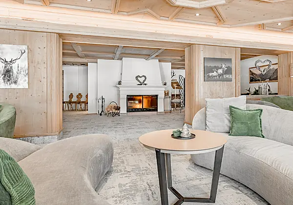 Wellness- & Sporthotel Alpenhof in Ehrwald: Lounge