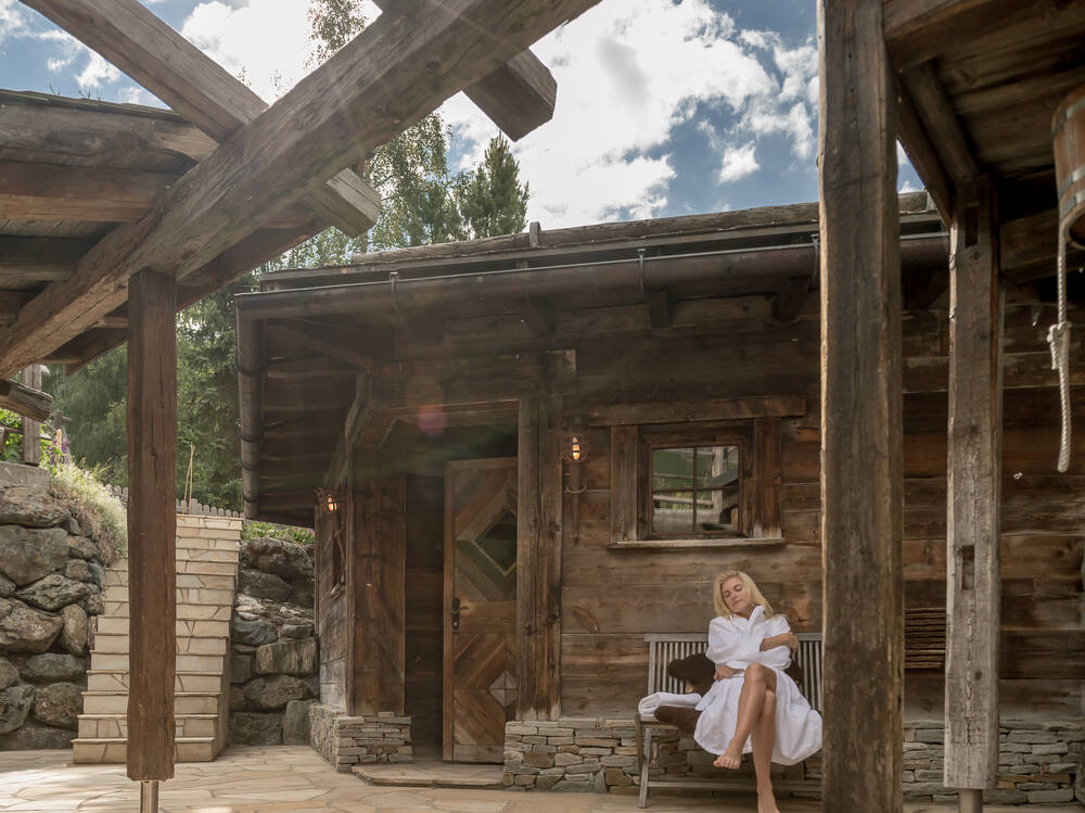 5ChaletSilvretta-SilvrettaSPA-Erdsauna-Emotionjpg.jpg