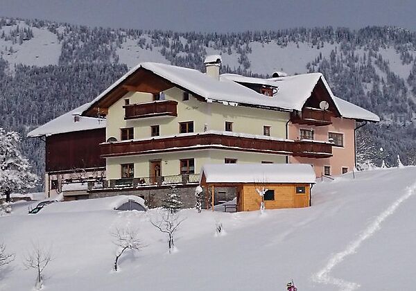 Winterimpression Biohof Haus Wieser Abtrenau