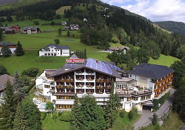 Sonnenterrasse mit Panoramablick
