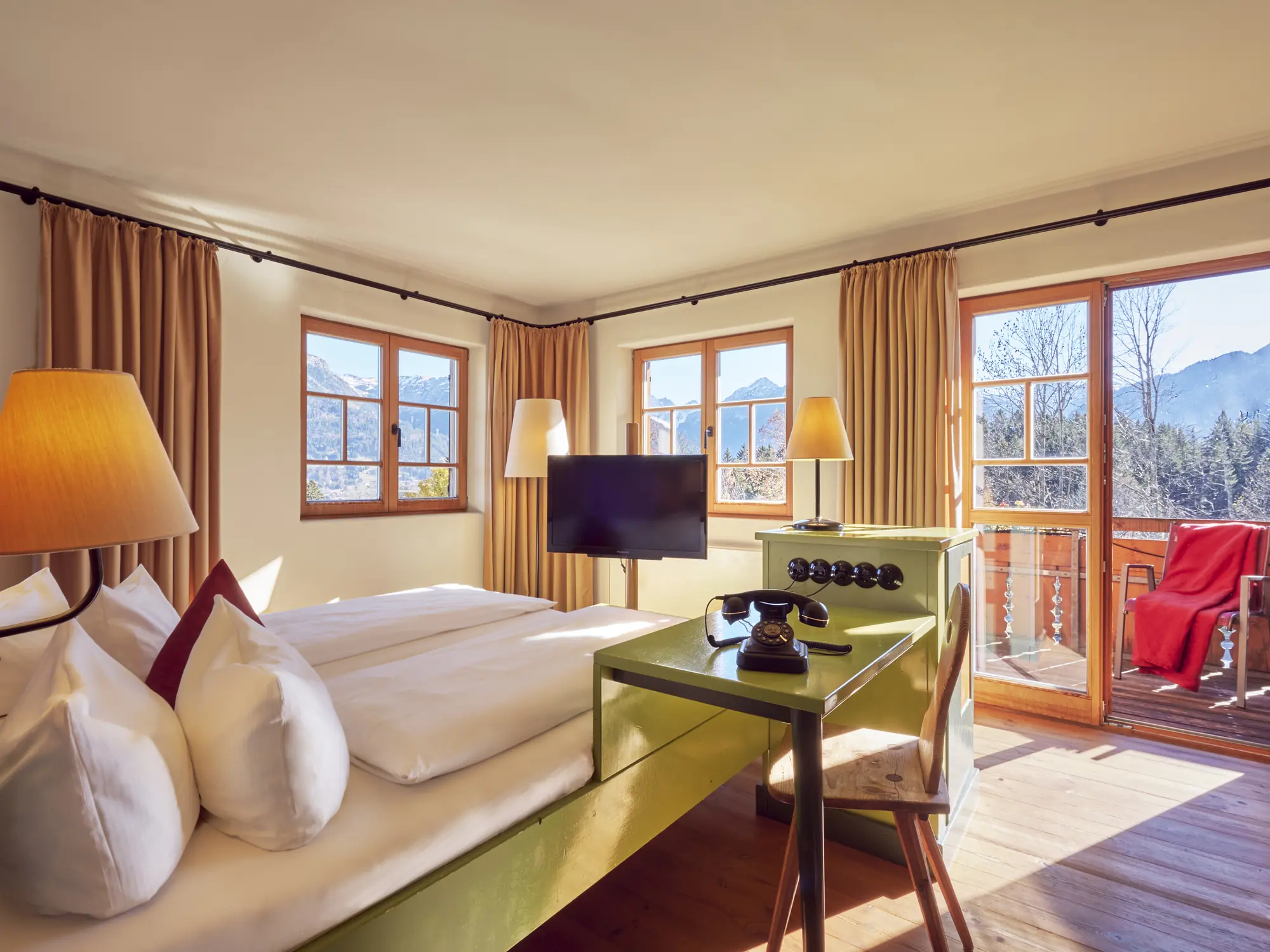 Zimmer mit Bergblick