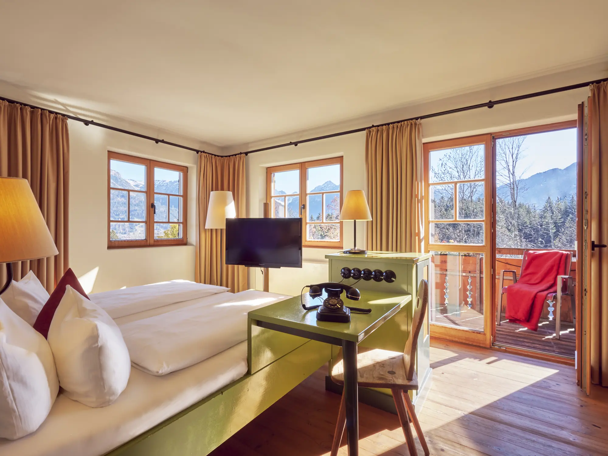 Zimmer mit Bergblick
