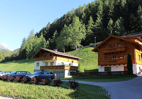 Zirbenchalet Großglockner Außenansicht 3