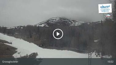 Blick auf die Mittelstation (1.779 m)