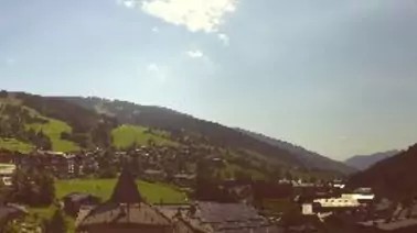 Blick auf Innenstadt Saalbach und das Glemmtal (1.020 m)