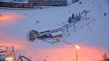 Blick auf den Talbereich und die Talstation Croisette (1.811 m)