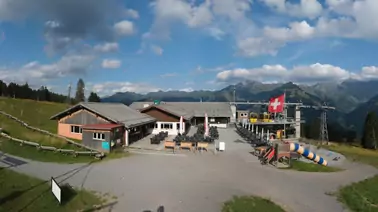 Blick auf das Hochplateau Grotzenbüel (1.560 m)
